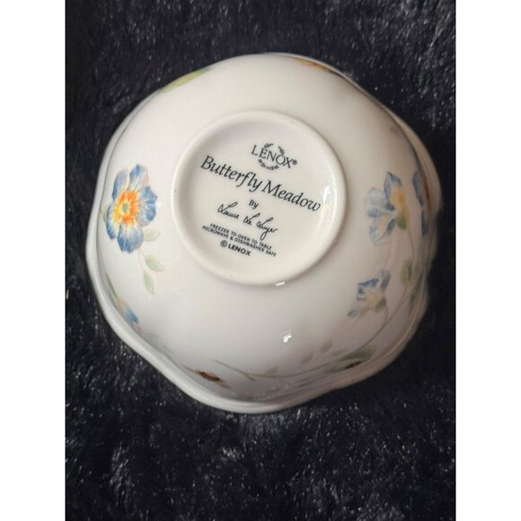 Lenox Butterfly Meadow Desert  Bowl With Floral & Butterfly Design Set Of 4 - Picture 6 of 7